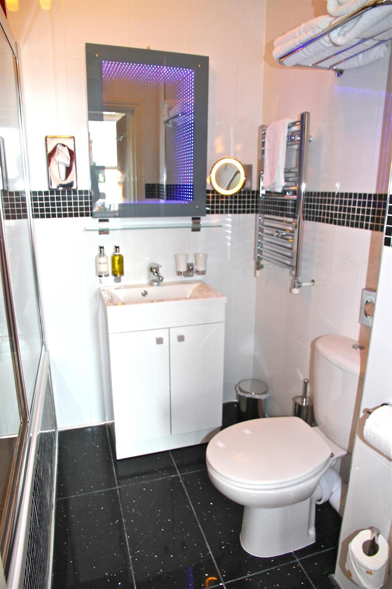 הונסלו Crompton Guest House מראה חיצוני תמונה