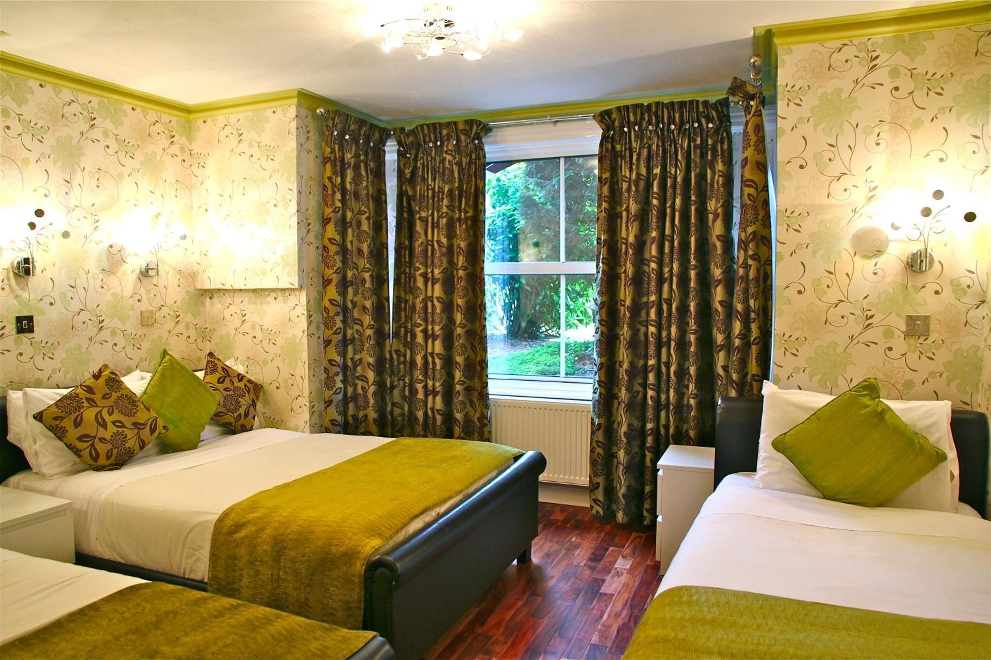הונסלו Crompton Guest House מראה חיצוני תמונה