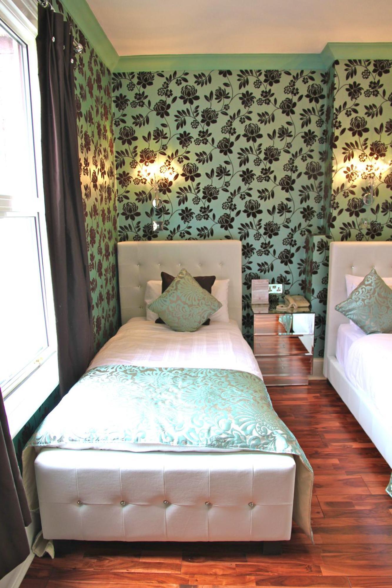 הונסלו Crompton Guest House מראה חיצוני תמונה