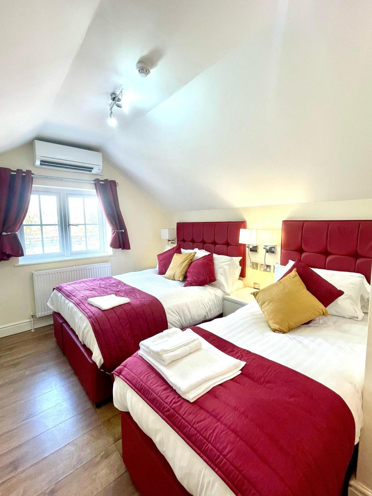 הונסלו Crompton Guest House מראה חיצוני תמונה