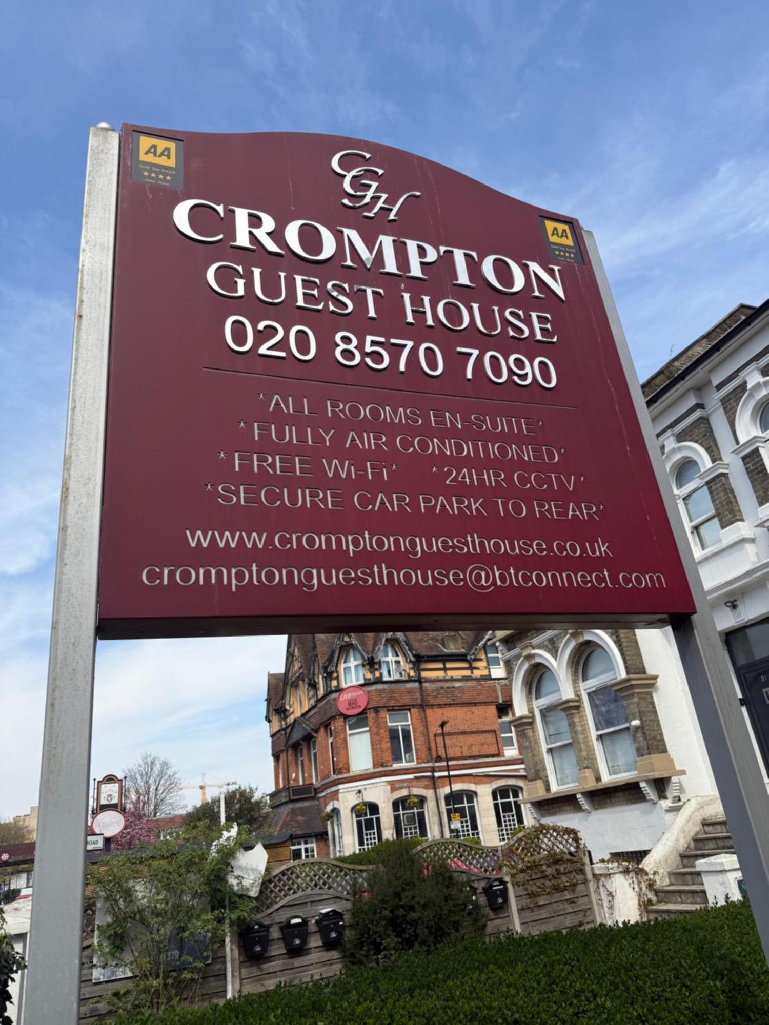 הונסלו Crompton Guest House מראה חיצוני תמונה