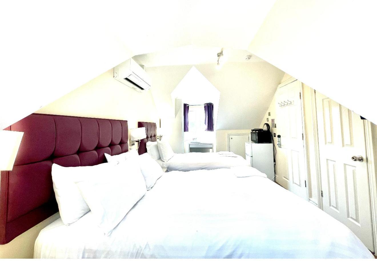 הונסלו Crompton Guest House מראה חיצוני תמונה